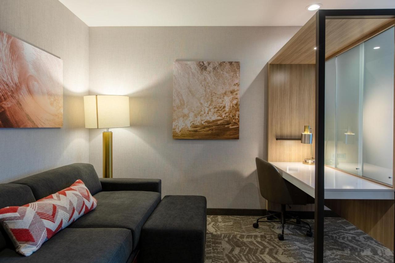 Springhill Suites By Marriott 체스터 외부 사진